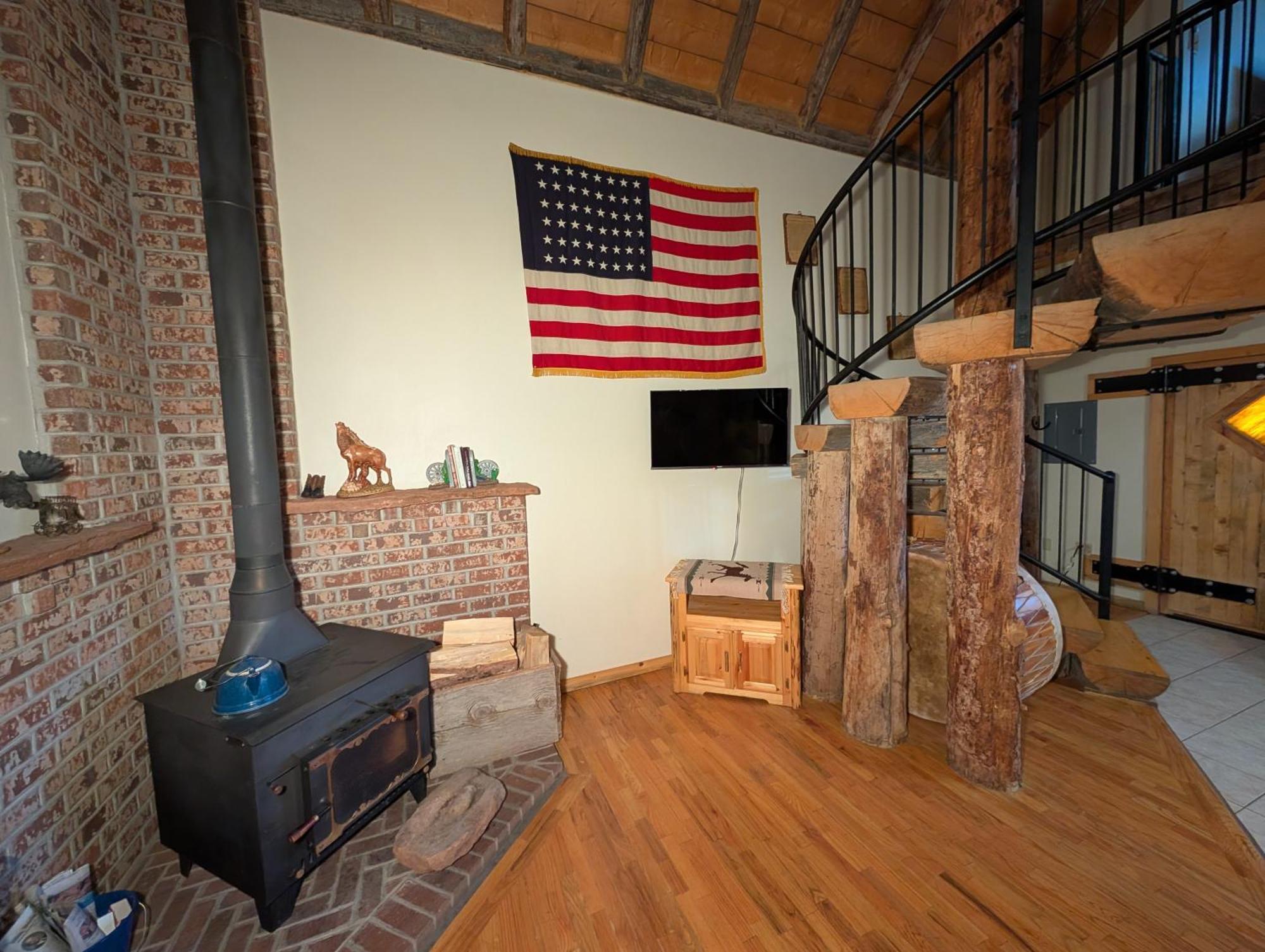 Wild West Retreat Villa เอสคาลานเท ภายนอก รูปภาพ